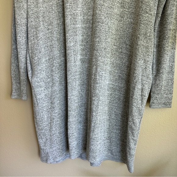 Aritzia Wilfred Free Gray Tunic Sweater - Picture 2 of 4